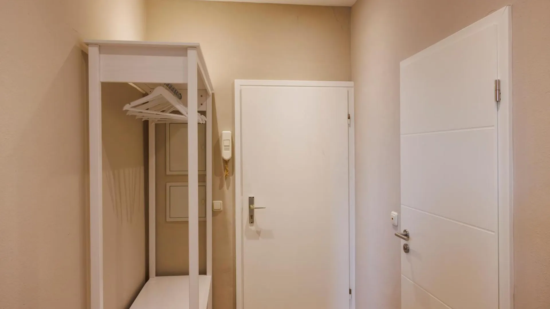 Zentrale Ferienwohnung Neu Renoviert Diessen am Ammersee