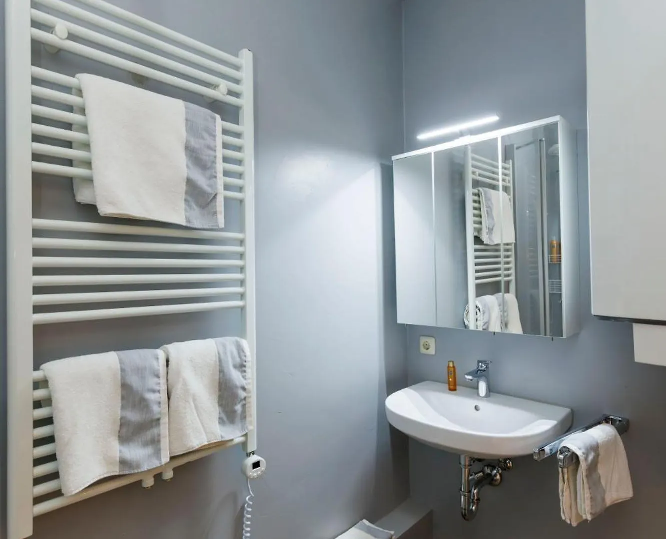 Zentrale Ferienwohnung Neu Renoviert Diessen am Ammersee Apartment