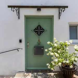 Charming&eco Friendly Vacation In Dießen Apartment